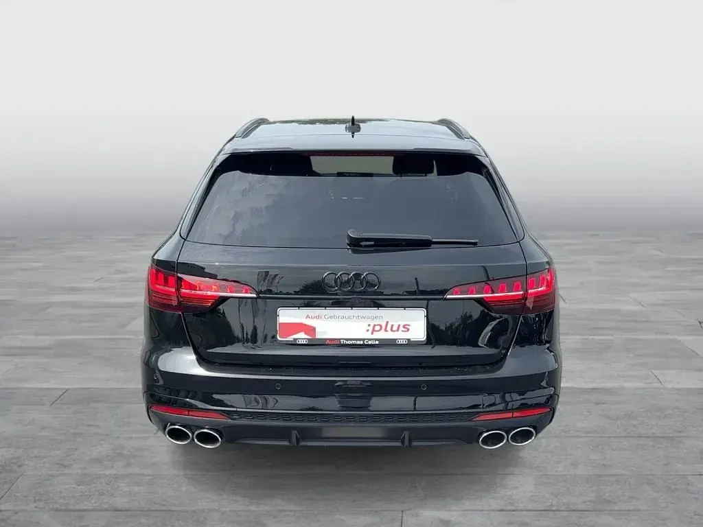 Gebraucht Audi S4 Ambiente 341 PS (250 kW) 2023 Mythosschwarz Kombi