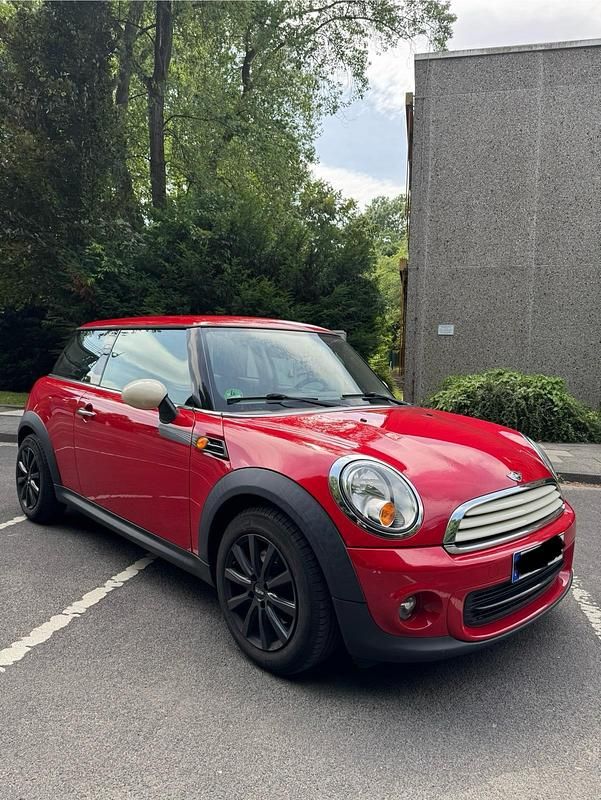 Gebraucht Mini ONE 75 PS (55 kW) 2011 Rot Kleinwagen