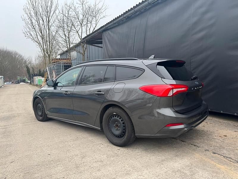 Gebraucht Ford Focus ST-Line 182 PS (133 kW) 2019 Grau Kombi
