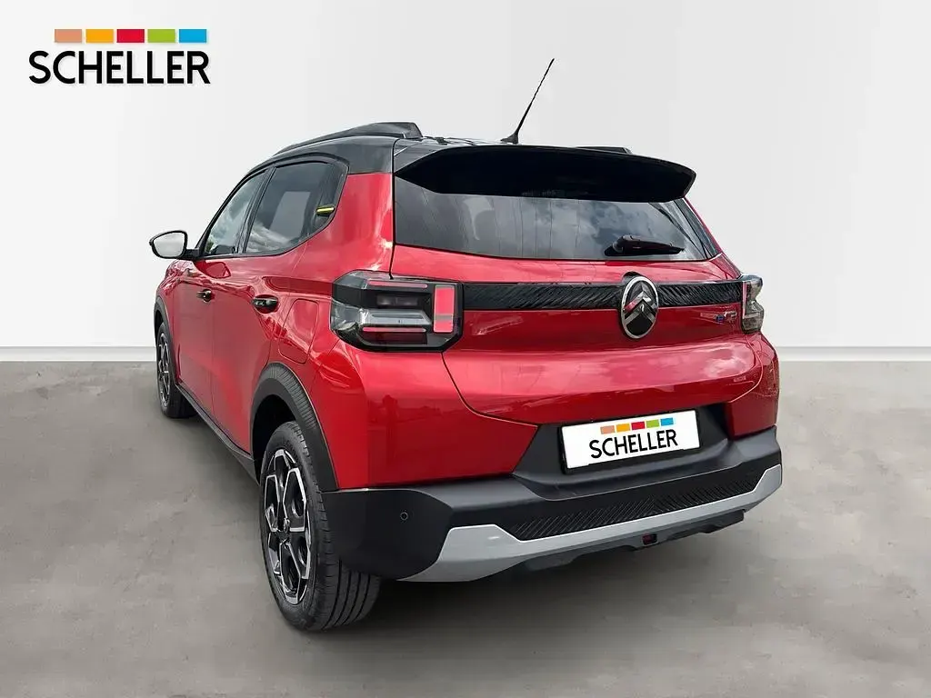 Używany Citroën e-C3 83 kW (113 KM) 2025 Czerwony Sedan/Limuzyna