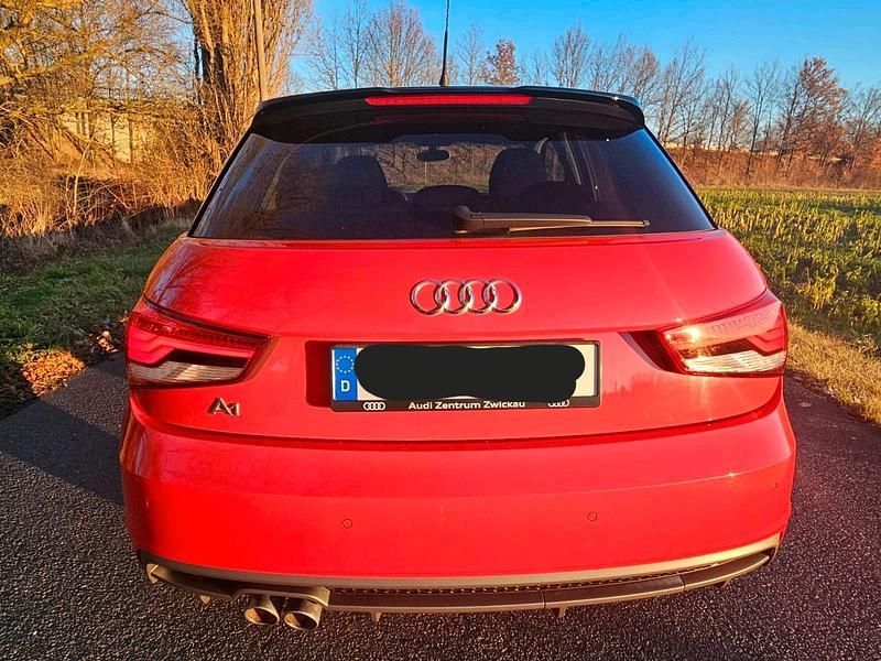 Gebraucht Audi A1 S-Line 125 PS (91 kW) 2016 Rot Kleinwagen