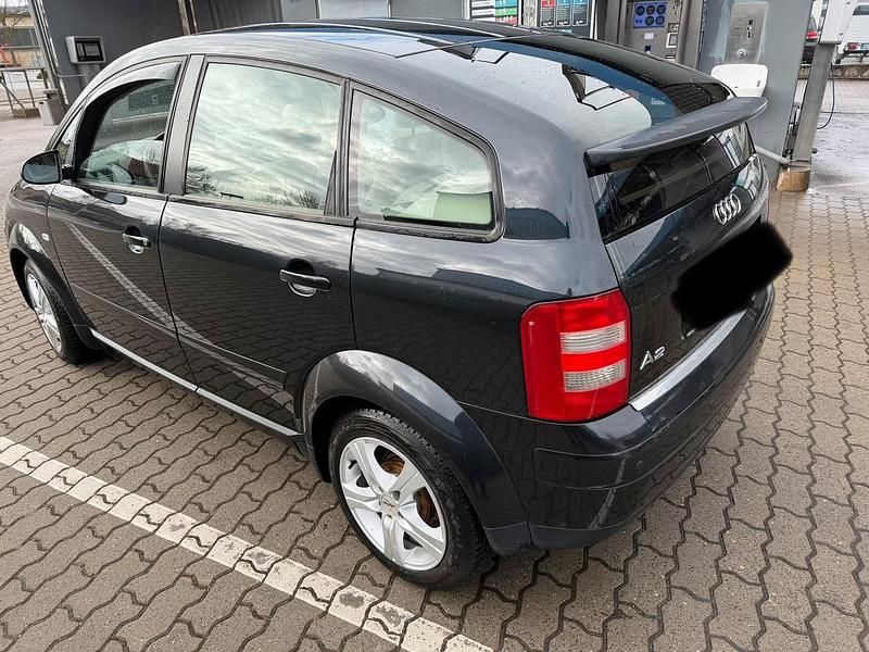 Gebraucht Audi A2 75 PS (55 kW) 2002 Schwarz Kleinwagen