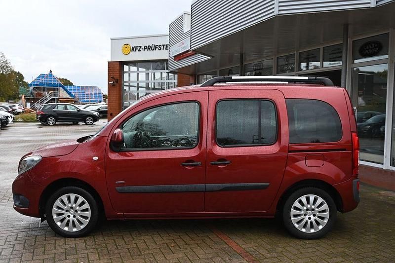 Gebraucht Mercedes Citan 112 114 PS (83 kW) 2016 Rot Kombi