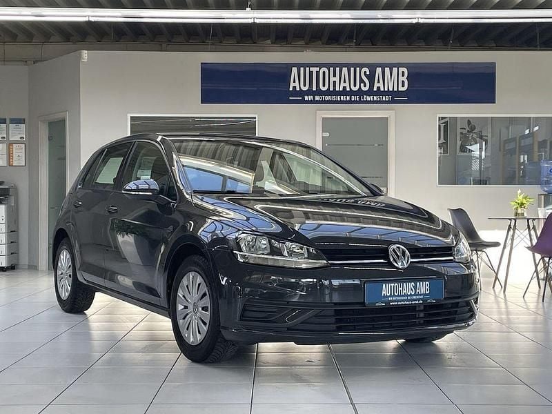 Gebraucht VW Golf VII 116 PS (85 kW) 2020 Grau Limousine