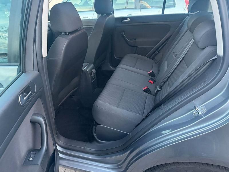 Gebraucht VW Golf VI Trendline 80 PS (58 kW) 2009 Grau Kleinwagen