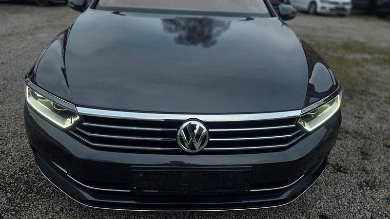 Gebraucht VW Passat Highline 190 PS (139 kW) 2019 Grau Kombi
