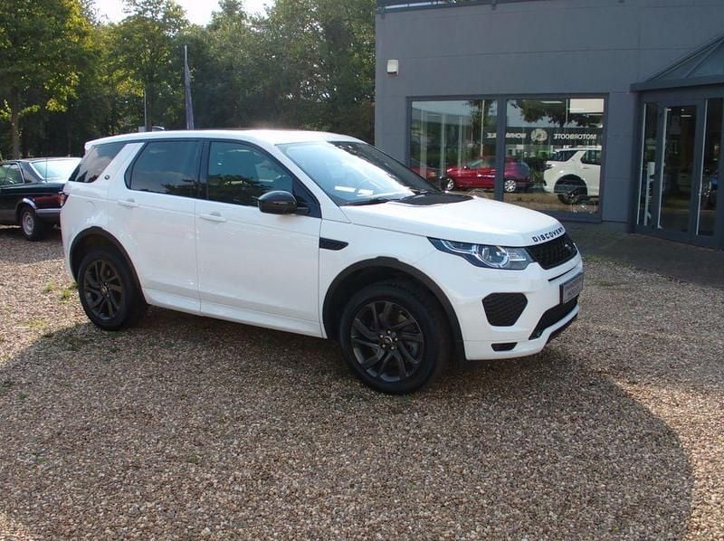 Weiß Gebraucht 2018 Land Rover Discovery Sport HSE SUV | 27.900 € (Teuer) - Bild 1/4