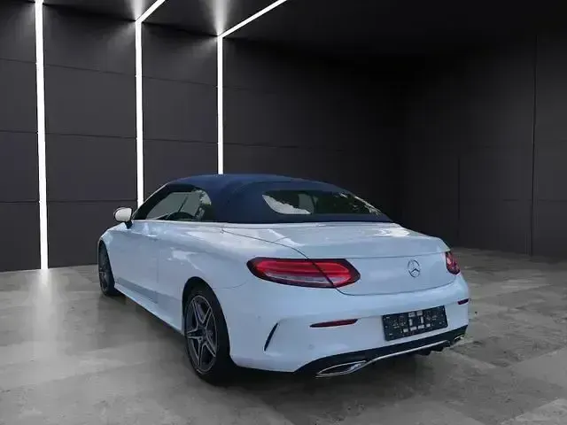 Gebraucht Mercedes C300 AMG line 245 PS (180 kW) 2019 Polarweiss Cabrio