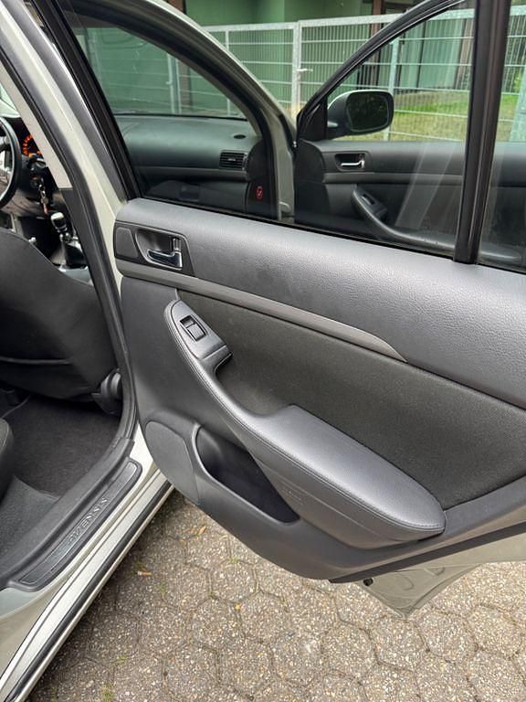 Gebraucht 2006 Toyota Avensis Executive Limousine | 2.600 € (Fairer Preis) - Bild 1/4