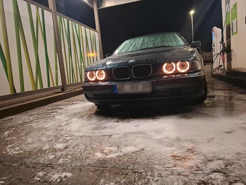 Grün Gebraucht 1997 BMW 520 Limousine | 1.500 € (Fairer Preis) - Bild 1/4