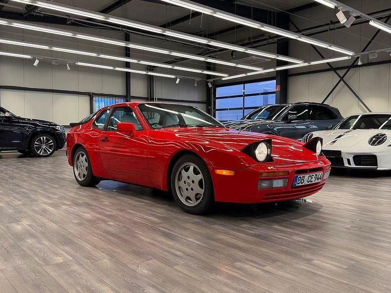Gebraucht Porsche 944 Turbo 250 PS (183 kW) 1987 Rot Coupé