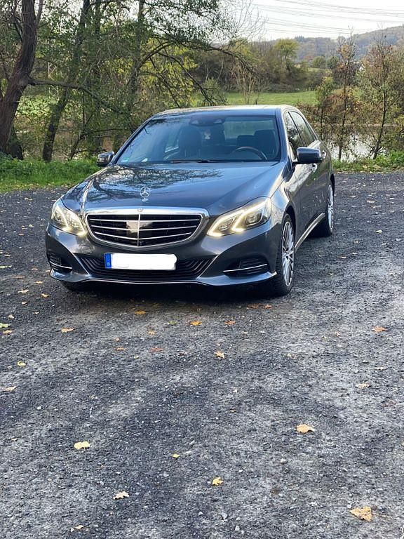 Gebraucht Mercedes E350 258 PS (189 kW) 2014 Grau Limousine