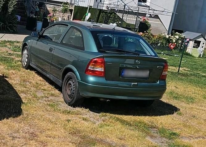 Grün Gebraucht 1999 Opel Astra Kleinwagen | 1.150 € (Fairer Preis) - Bild 1/4