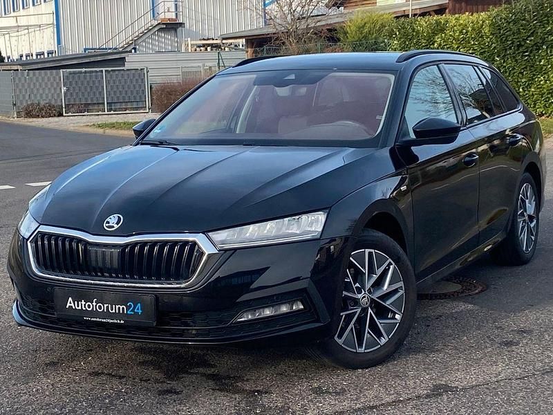 Schwarz Gebraucht 2023 Skoda Octavia Tour Kombi | 20.899 € (Superpreis) - Bild 1/4