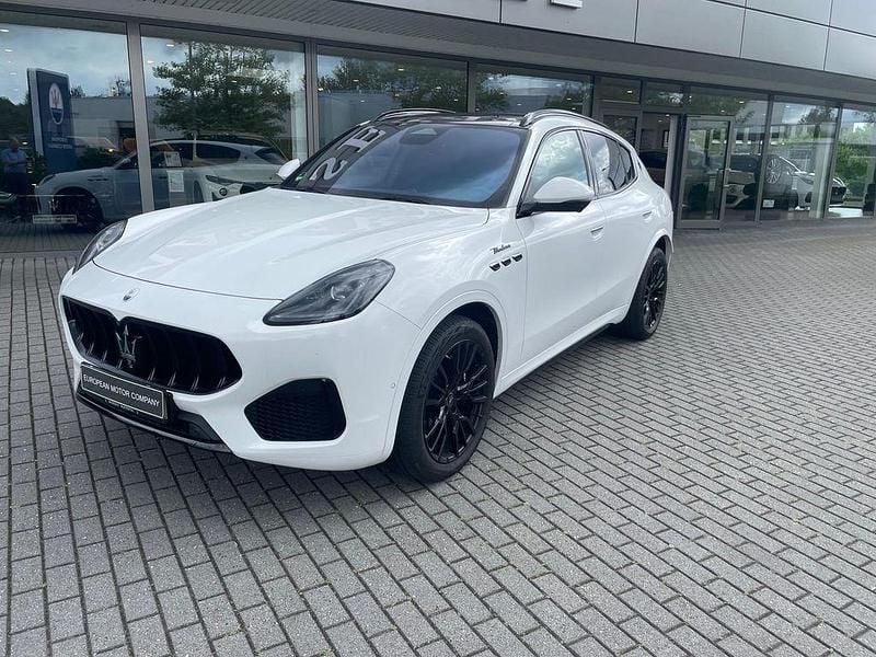 Weiß Gebraucht 2024 Maserati Grecale SUV | 67.950 € (Fairer Preis) - Bild 1/4