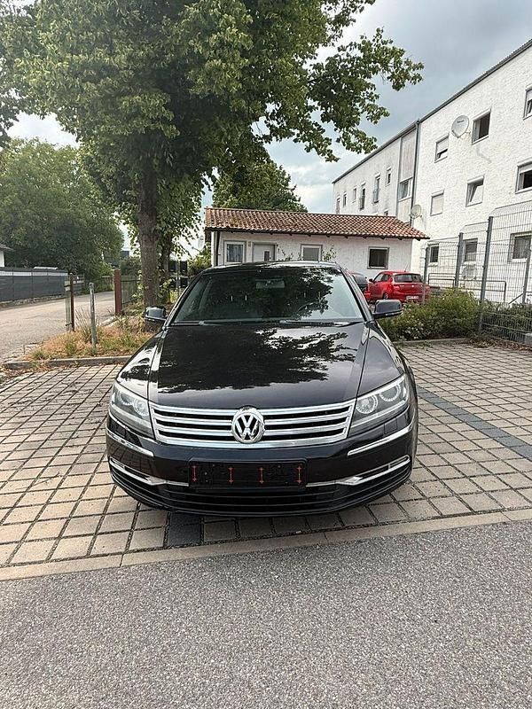 Schwarz Gebraucht 2012 VW Phaeton Limousine | 8.490 € (Fairer Preis) - Bild 1/4