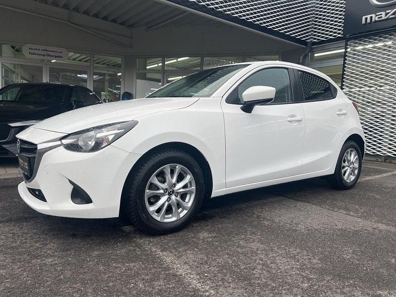 Gebraucht Mazda 2 Exclusive 75 PS (55 kW) 2018 Weiß Limousine