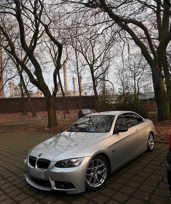 Gebraucht BMW 320 Cabriolet 170 PS (125 kW) 2007 Silber Cabrio