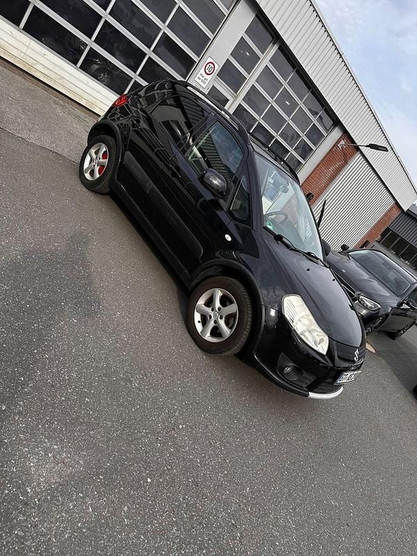 Schwarz Gebraucht 2009 Suzuki SX4 Kleinwagen | 4.099 € (Fairer Preis) - Bild 1/4