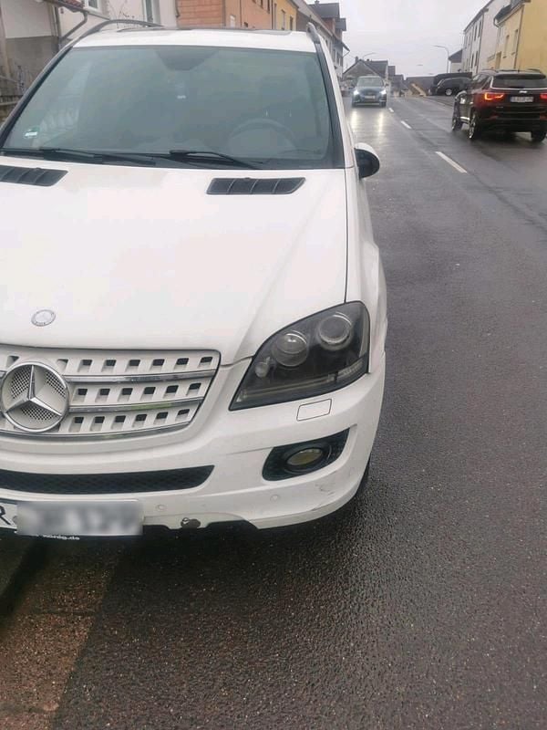 Gebraucht Mercedes ML280 190 PS (139 kW) 2008 Weiß SUV