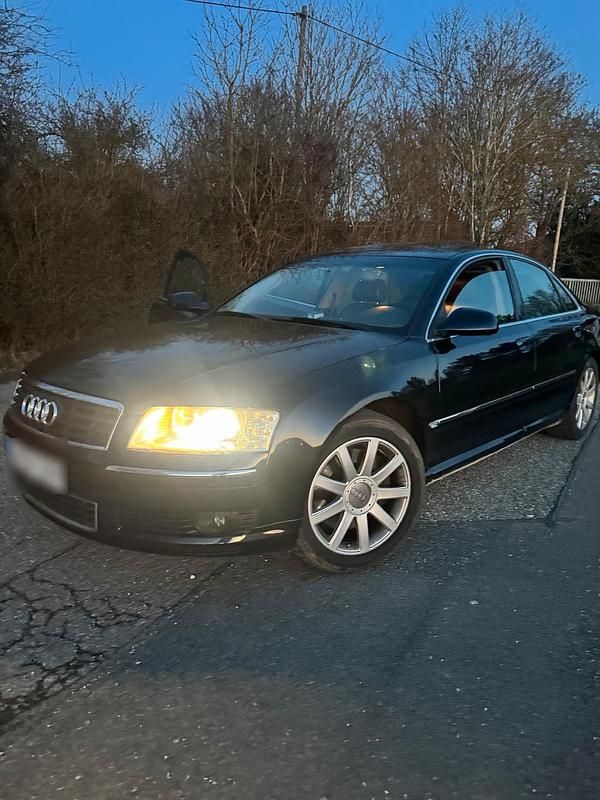 Gebraucht Audi A8 335 PS (246 kW) 2005 Blau Limousine
