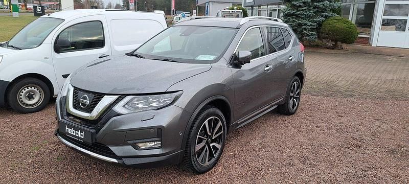 Grau Gebraucht 2018 Nissan X-Trail Tekna SUV | 18.980 € (Fairer Preis) - Bild 1/4