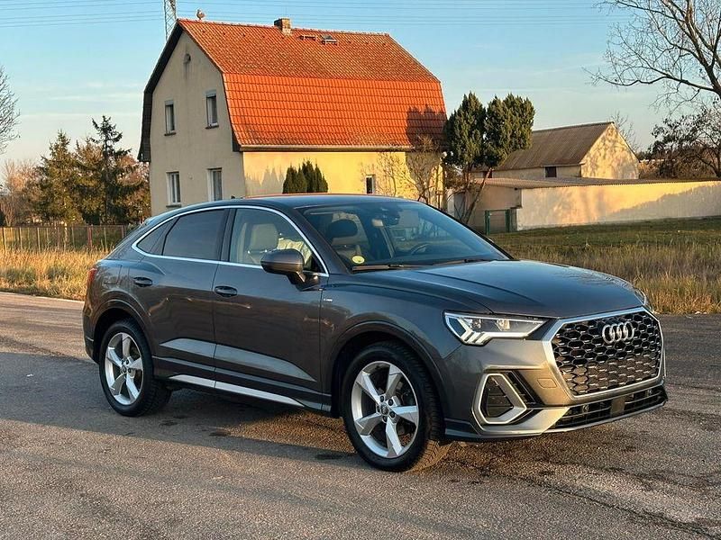 Grau Gebraucht 2020 Audi Q3 Sportback S-Line SUV | 26.600 € (Guter Preis) - Bild 1/4