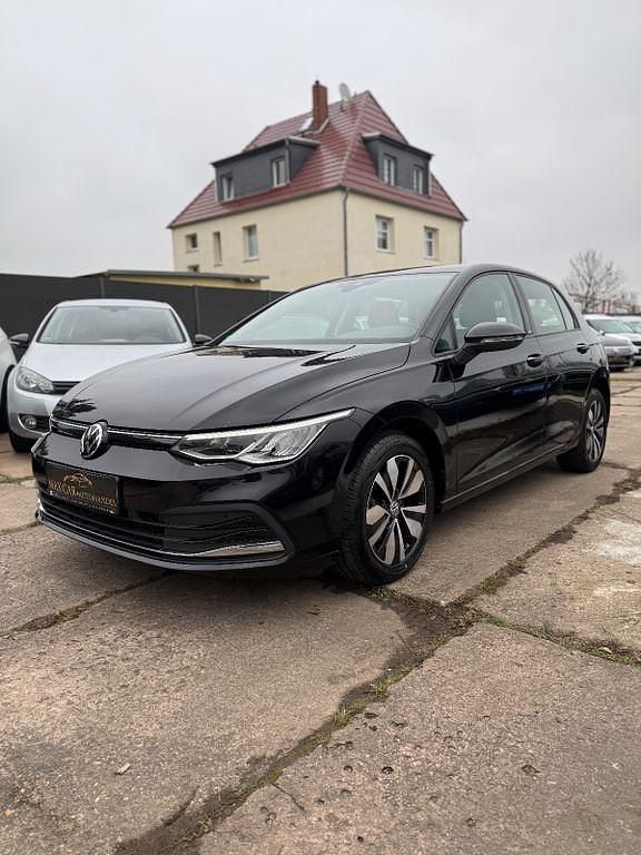 Gebraucht VW Golf VIII Move 150 PS (110 kW) 2023 Schwarz Limousine