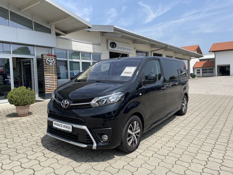 Schwarz Gebraucht 2024 Toyota Proace Verso Team Kombi | 41.990 € (Teuer) - Bild 1/4