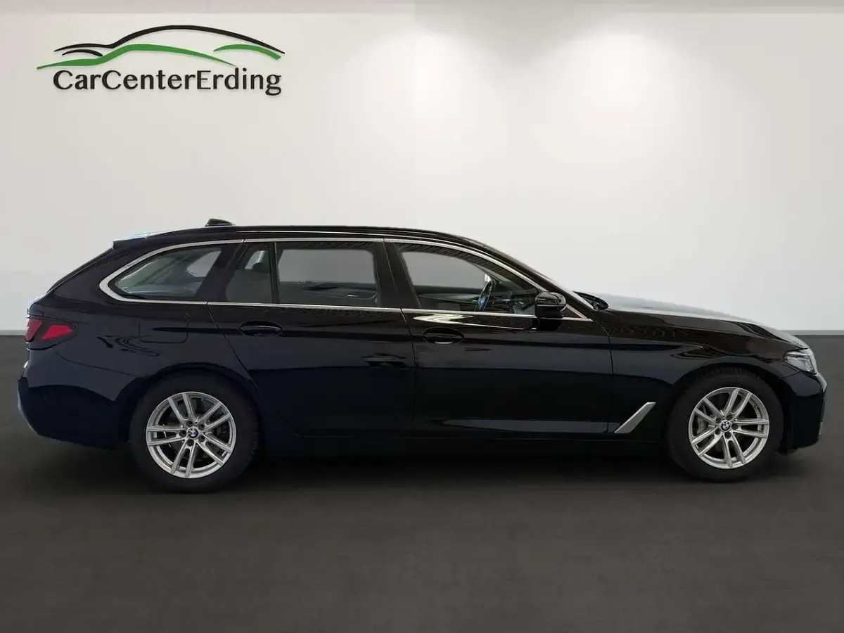 Gebraucht BMW 540 340 PS (250 kW) 2022 Schwarz ii/bonnet fluid black Kombi