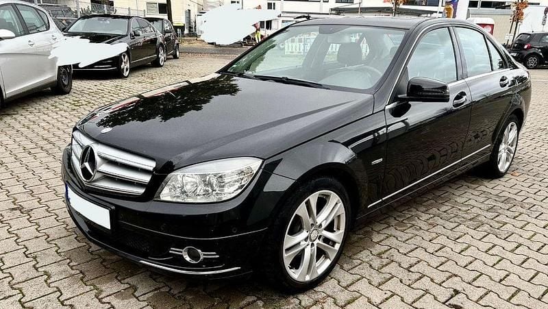 Schwarz Gebraucht 2010 Mercedes C180 Avantgarde Limousine | 5.500 € (Fairer Preis) - Bild 1/4