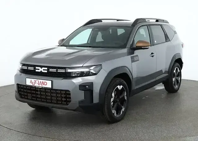 Neu Dacia Bigster Extreme 140 PS (102 kW) 2026 Grau SUV