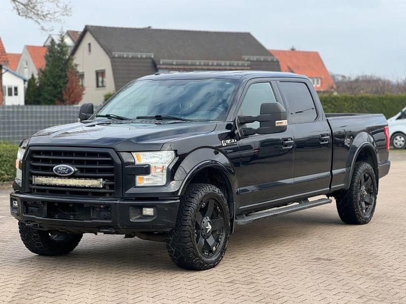 Schwarz Gebraucht 2018 Ford V8 XLT SUV | 14.499 € - Bild 1/4