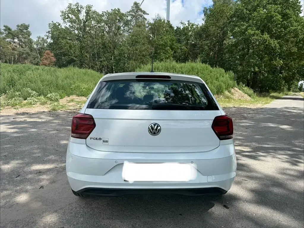 Gebraucht VW Polo Trendline 80 PS (58 kW) 2019 Weiß Kleinwagen