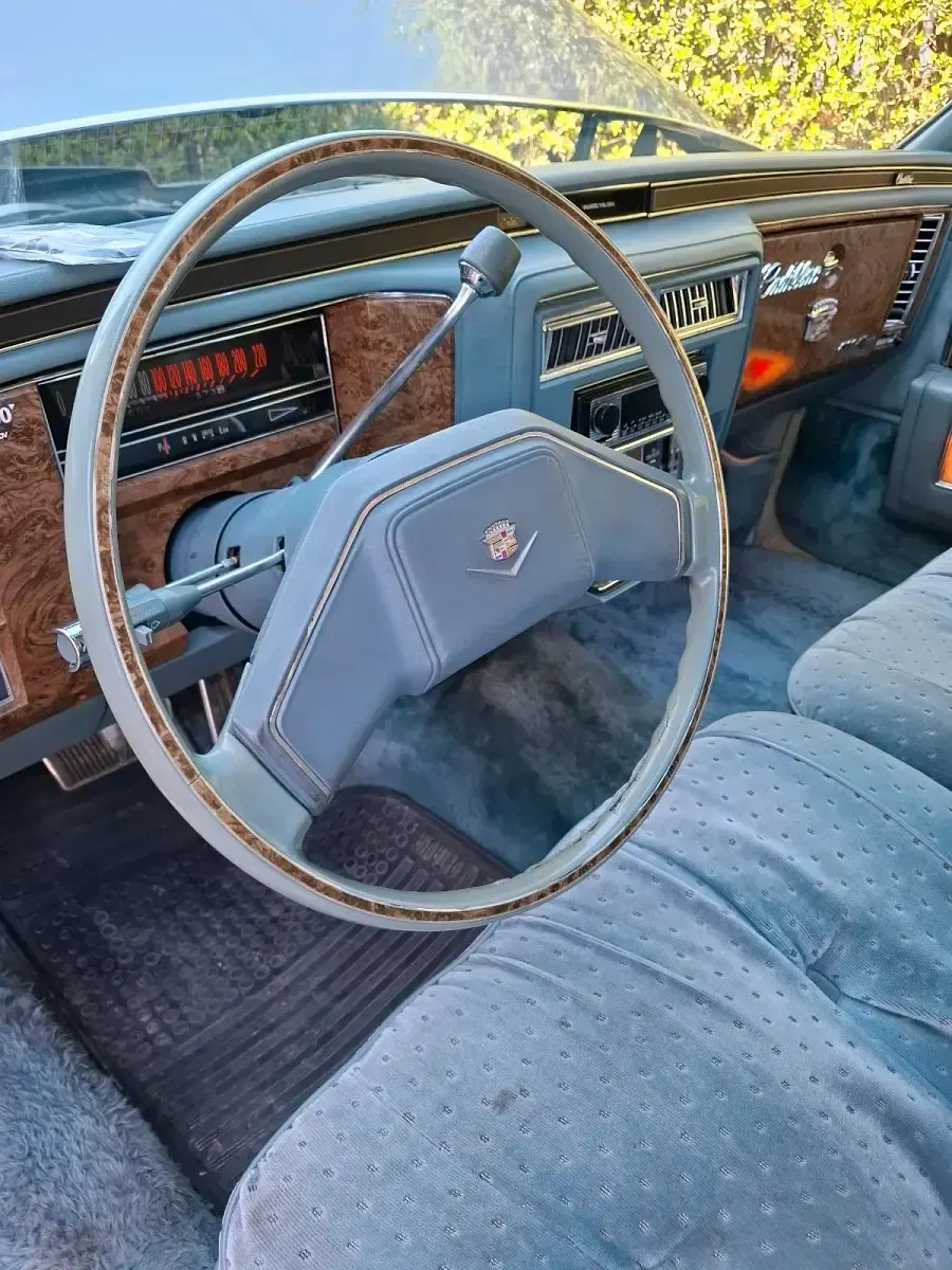 Gebraucht Cadillac Deville 200 PS (147 kW) 1979 Grau Limousine