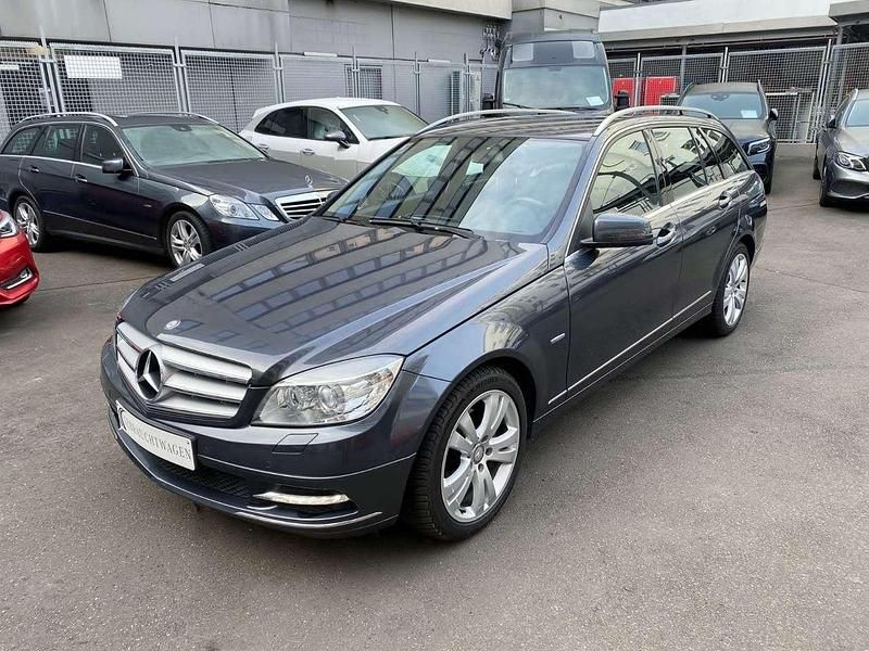 Tenoritgrau Gebraucht 2011 Mercedes C200 Kombi | 8.900 € (Guter Preis) - Bild 1/4