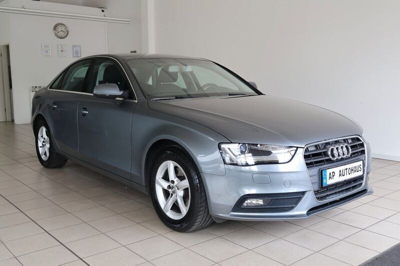 Monsungrau metallic Gebraucht 2013 Audi A4 Ambiente Limousine | 10.990 € (Guter Preis) - Bild 1/3