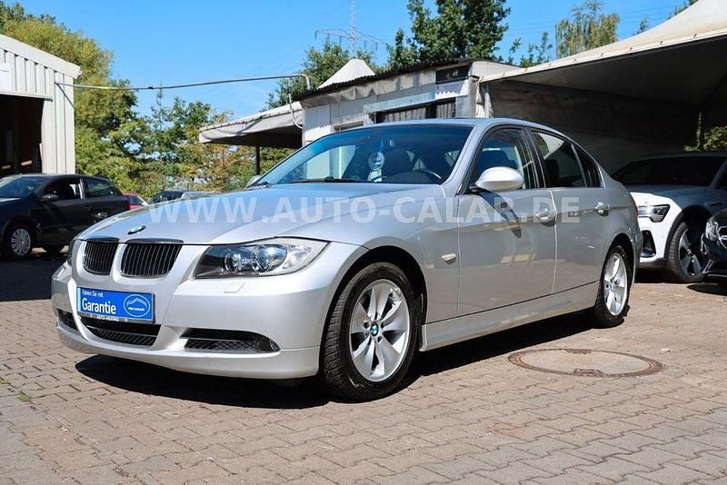 Silber Gebraucht 2006 BMW 325 Advantage Limousine | 12.450 € (Teuer) - Bild 1/4