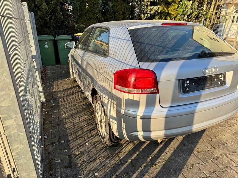 Gebraucht Audi A3 Attraction 116 PS (85 kW) 2006 Kleinwagen