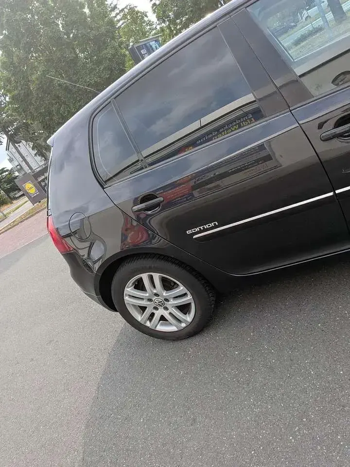 Gebraucht VW Golf V Edition 102 PS (75 kW) 2008 Schwarz Kleinwagen