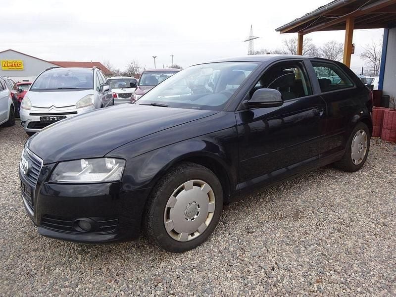 Gebraucht Audi A3 Attraction 125 PS (91 kW) 2010 Schwarz Kleinwagen