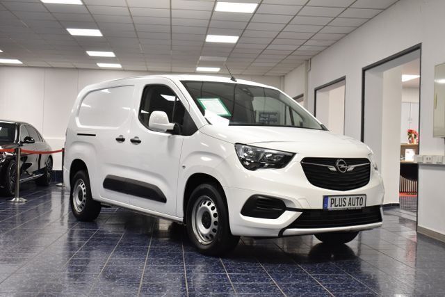 Weiß Gebraucht 2021 Opel Combo Van / Kleinbus | 12.470 € (Superpreis) - Bild 1/4