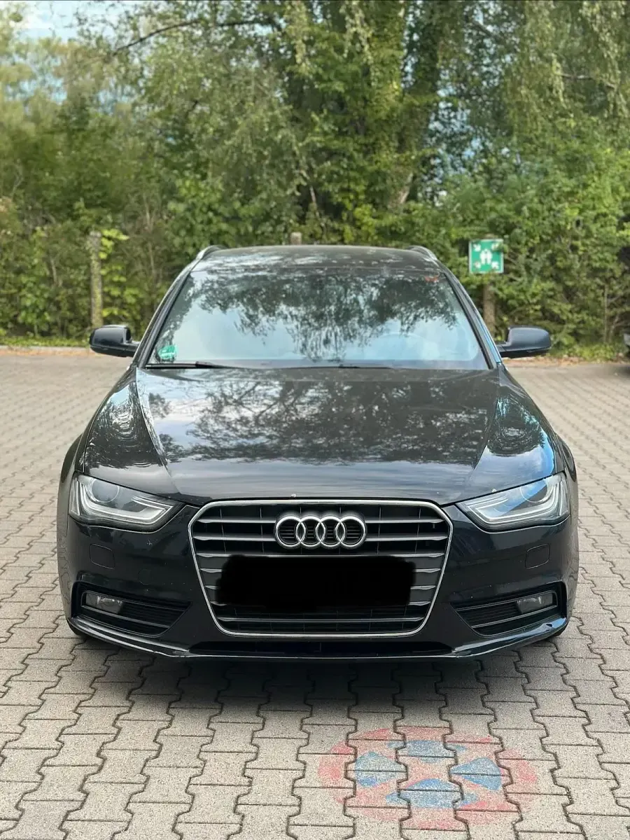 Gebraucht Audi A4 143 PS (105 kW) 2013 Schwarz Kombi