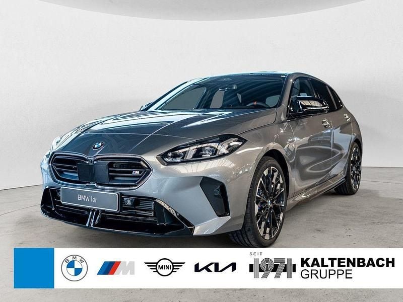 Grau Neu 2026 BMW M135 Performance Kleinwagen | 53.990 € (Fairer Preis) - Bild 1/3