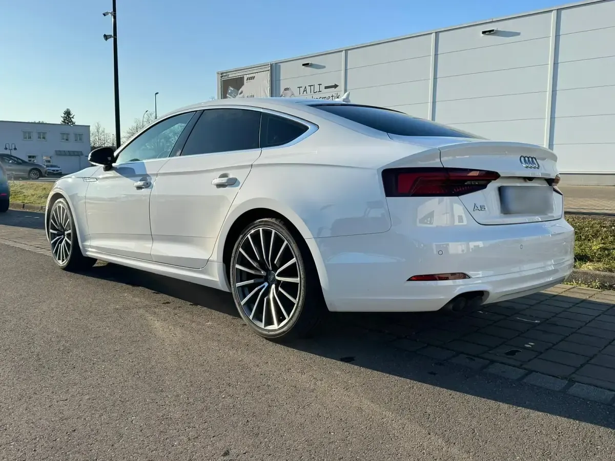 Gebraucht Audi A5 190 PS (139 kW) 2018 Weiß Coupé