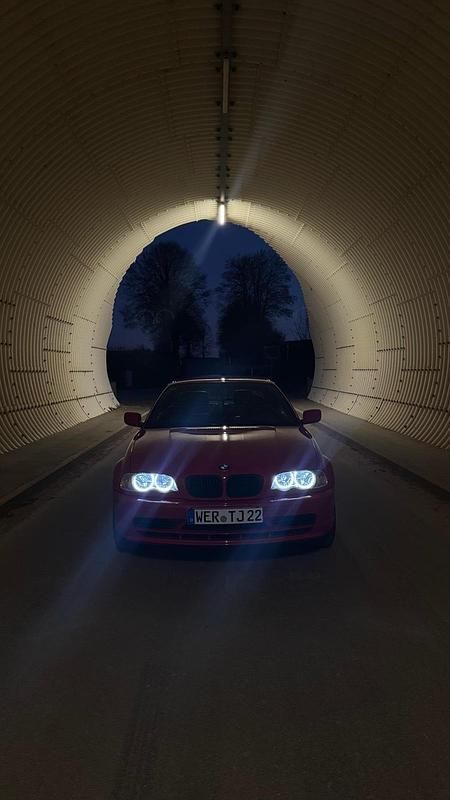 Rot Gebraucht 2002 BMW 318 Cabriolet M Sport Cabrio | 2.800 € (Guter Preis) - Bild 1/4