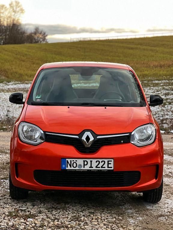 Gebraucht Renault Twingo Equilibre 60 kW (82 PS) 2022 Orange Kleinwagen
