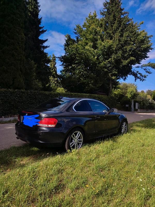 Gebraucht BMW 118 Coupé 143 PS (105 kW) 2010 Schwarz Coupé