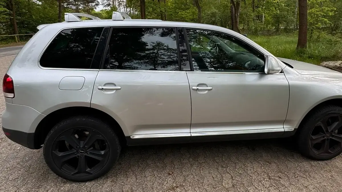 Używany VW Touareg 239 KM (175 kW) 2008 Szary SUV