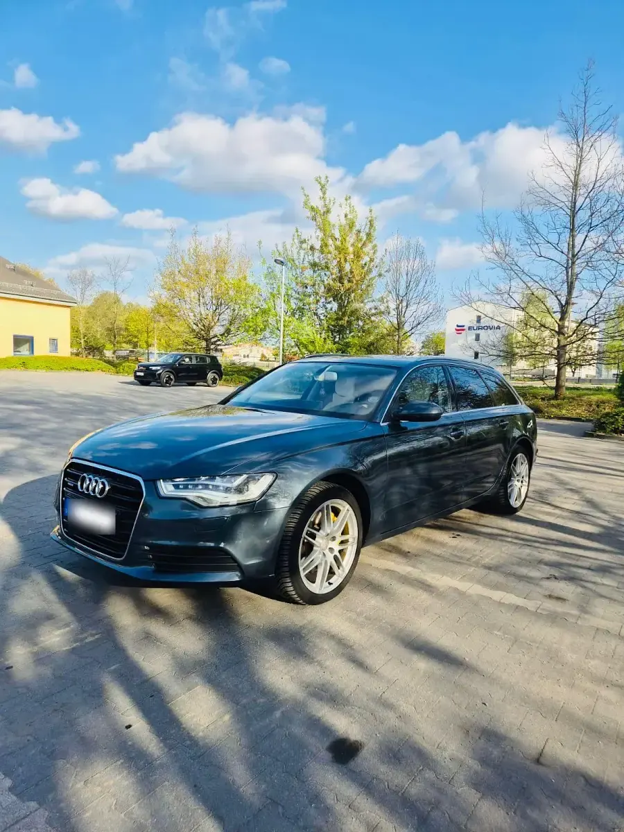 Gebraucht Audi A6 S-Line 245 PS (180 kW) 2011 Blau Kombi